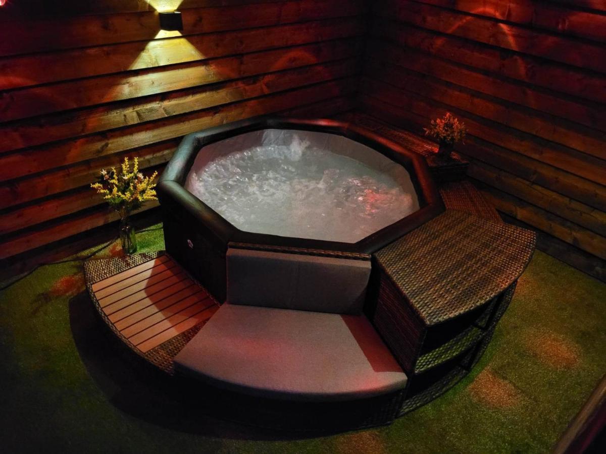 Chambre Vigne, Piscine Spa Fitness Lugon et l’Ile du Carney エクステリア 写真